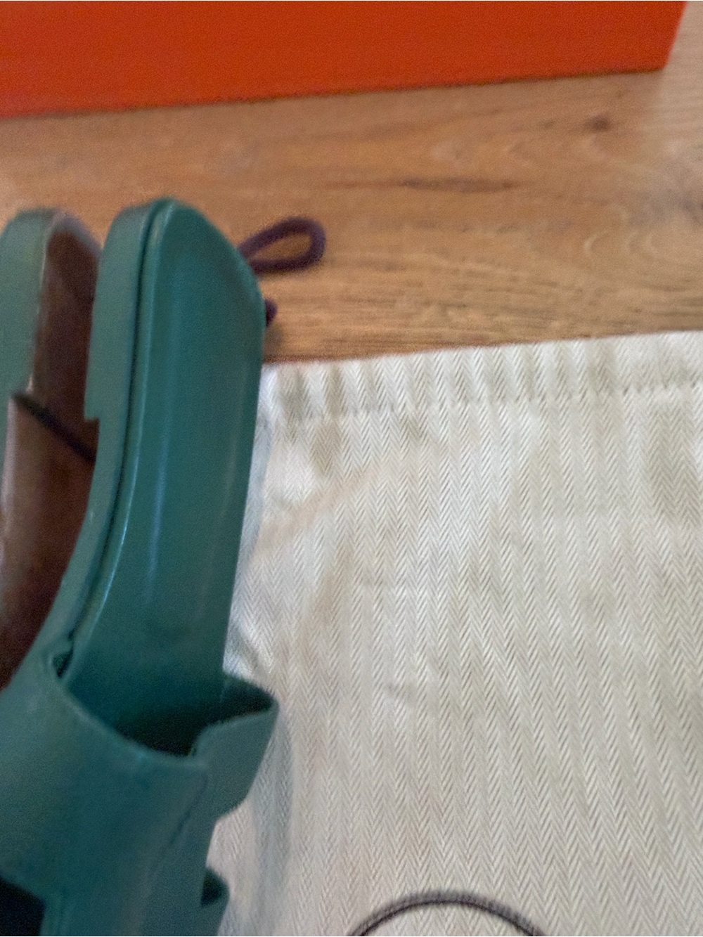Hermès Green Oran Sandals - Picture 4 of 7